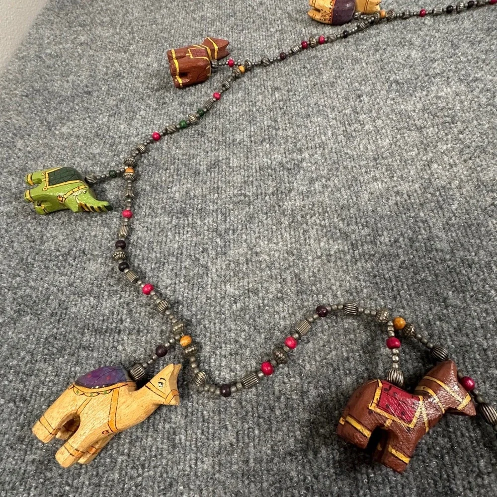 Vintage Hand Painted‎ Wooden Elephant Camel Animal Bead Garland 68 Inch